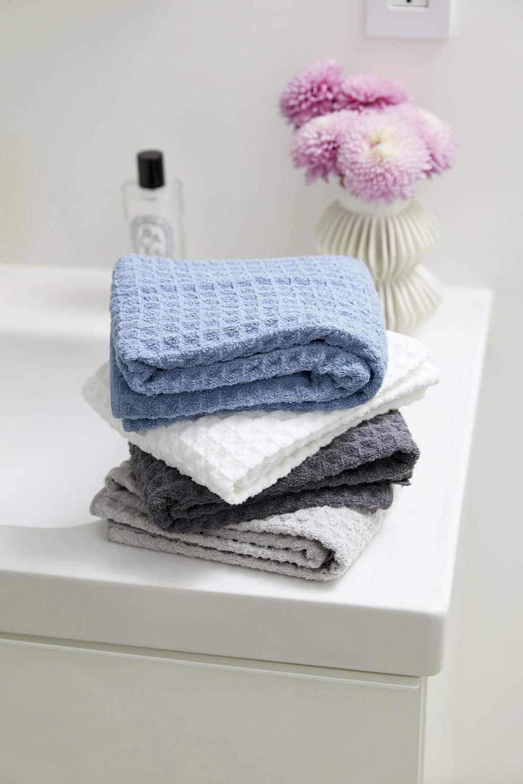 Cloud Waffle Bath Towel & Washcloth