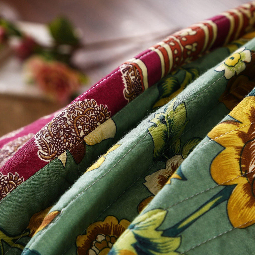 Dark Elegance Patchwork Bedspread Set