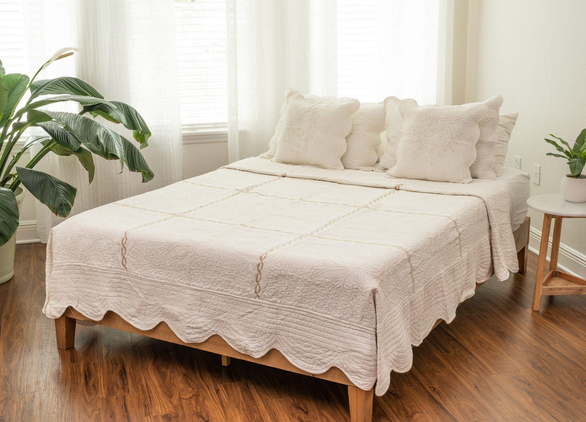 King Size Ivory White Bohemian Coverlet Set